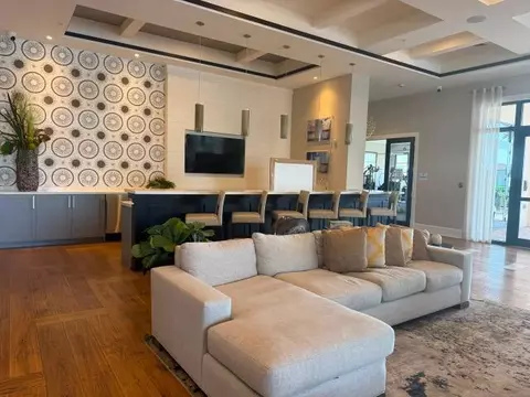 View/Area - 9207 W 33rd Ln, Hialeah, FL 33018 photo 7 of 8