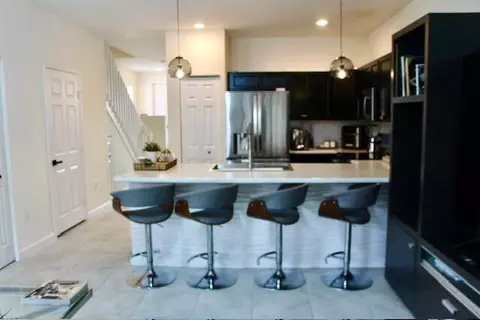 Kitchen - 9207 W 33rd Ln, Hialeah, FL 33018 photo 3 of 4