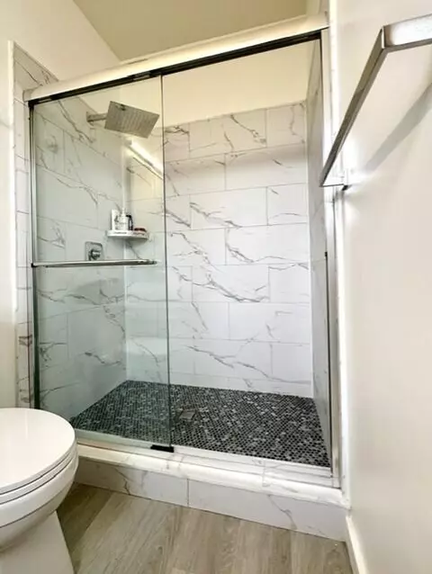 Bath - 9207 W 33rd Ln, Hialeah, FL 33018 photo 3 of 4