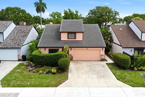 118 Beaumont Ln, Palm Beach Gardens, FL 33410