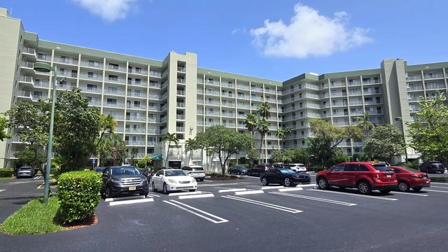 2334 S Cypress Bend Dr #602, Pompano Beach, FL 33069