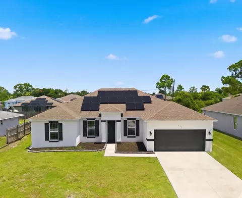 777 Indigo St SE, Palm Bay, FL 32909