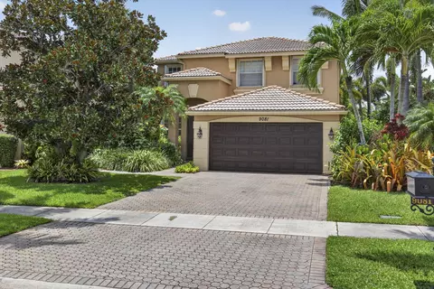 9081 Dupont Pl, Wellington, FL 33414