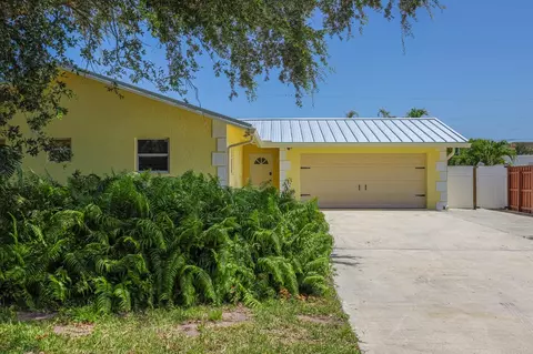 384 NW 23rd St, Boca Raton, FL 33431