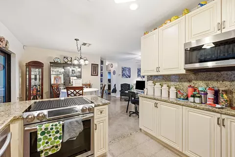 Kitchen - 1310 SW 7th Ave, Deerfield Beach, FL 33441 photo 4 of 5