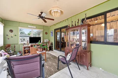 Exterior - 1310 SW 7th Ave, Deerfield Beach, FL 33441 photo 4 of 9