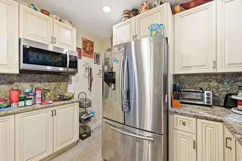 Kitchen - 1310 SW 7th Ave, Deerfield Beach, FL 33441 photo 5 of 5