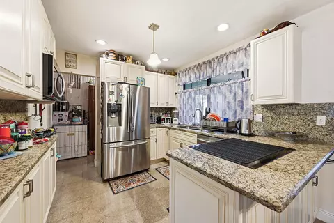 Kitchen - 1310 SW 7th Ave, Deerfield Beach, FL 33441 photo 2 of 5