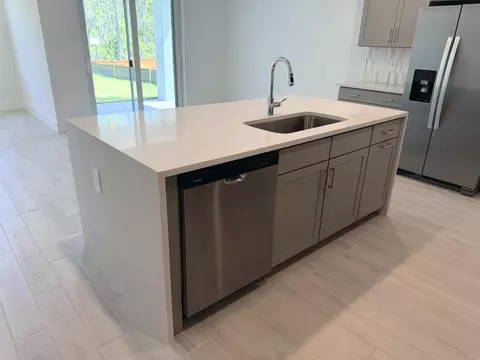 Kitchen - 6650 SE Park Trace Dr, Stuart, FL 34997 photo 1 of 2