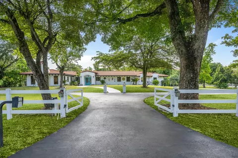 4950 SW 145th Ave, Southwest Ranches, FL 33330