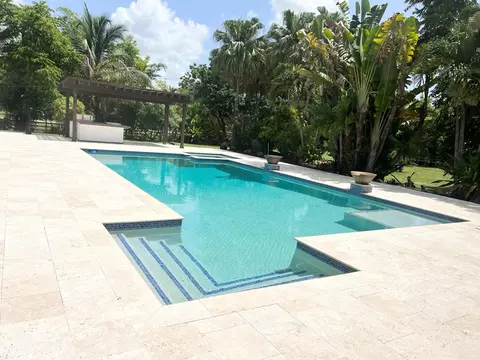 4950 SW 145th Ave, Southwest Ranches, FL 33330