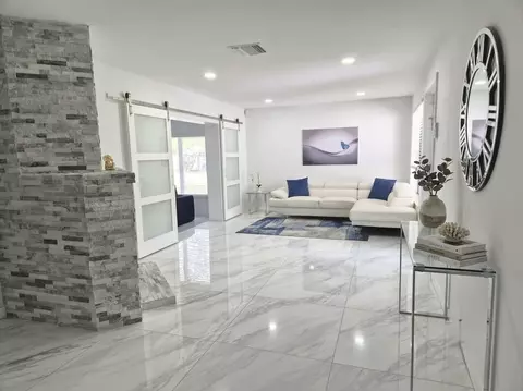 1029 Omar Rd, West Palm Beach, FL 33405