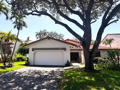 627 Hollows Cir, Deerfield Beach, FL 33442