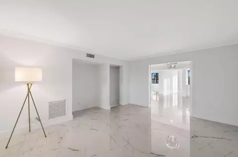 Living - 19670 S Beach Rd #D314, Jupiter, FL 33469 photo 6 of 6
