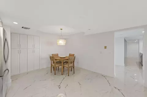 Dining - 19670 S Beach Rd #D314, Jupiter, FL 33469 photo 2 of 6