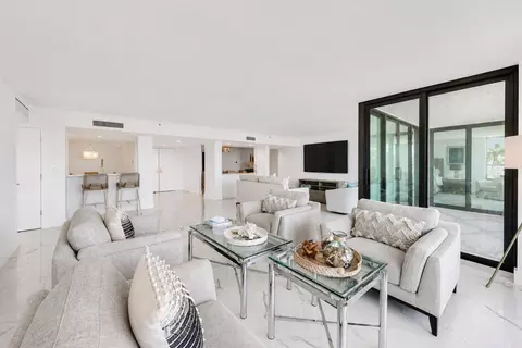 Living - 19670 S Beach Rd #D314, Jupiter, FL 33469 photo 1 of 6