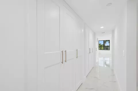 Entry Way - 19670 S Beach Rd #D314, Jupiter, FL 33469 photo 3 of 3