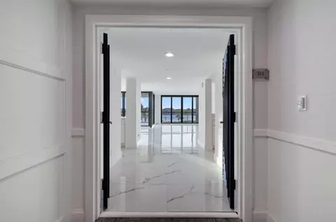 Entry Way - 19670 S Beach Rd #D314, Jupiter, FL 33469 photo 2 of 3