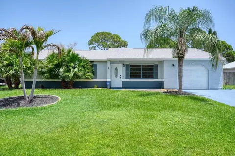 2773 SE Brevard Ave, Port Saint Lucie, FL 34952