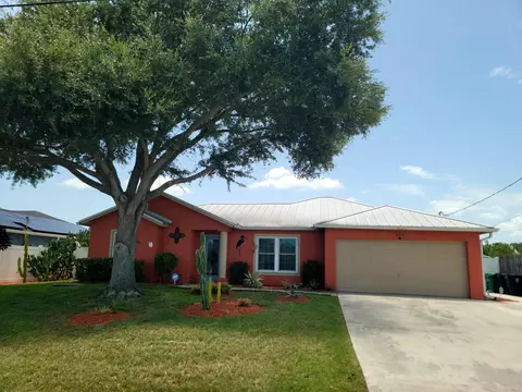 786 SW Lakehurst Dr, Port Saint Lucie, FL 34983