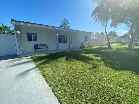 6325 Grant Ct, Hollywood, FL 33024