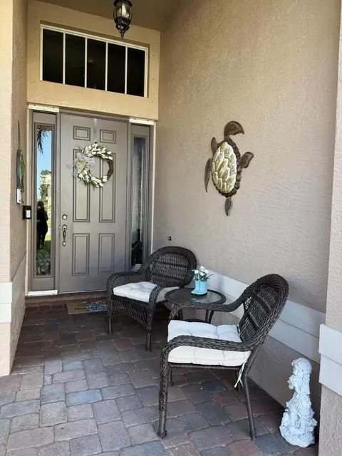4886 SE Askew Ave, Stuart, FL 34997 photo 2