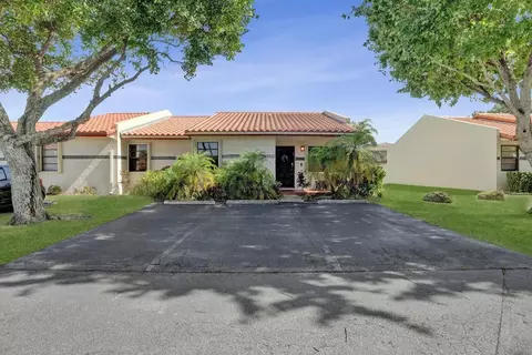 11218 SW 58th Cir, Cooper City, FL 33330