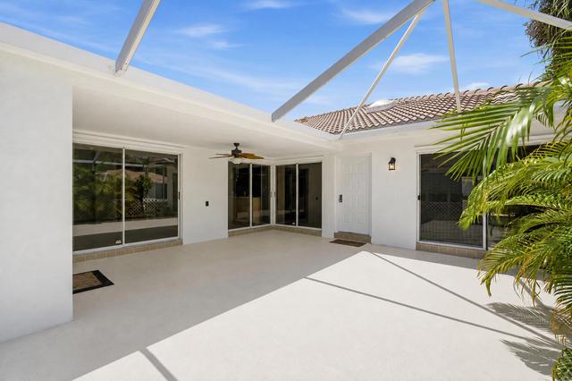 10701 Chapman Oak Ct, Palm Beach Gardens, FL 33410