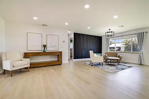 Living - 1851 SE Jackson St, Stuart, FL 34997 photo 5 of 8