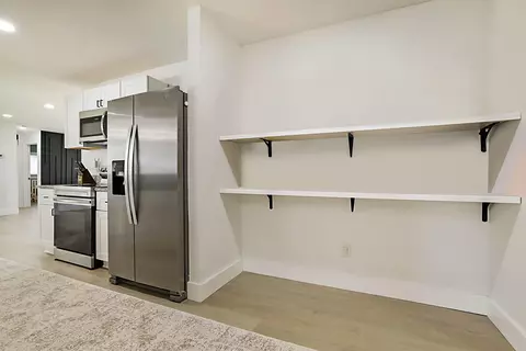 Kitchen - 1851 SE Jackson St, Stuart, FL 34997 photo 6 of 6