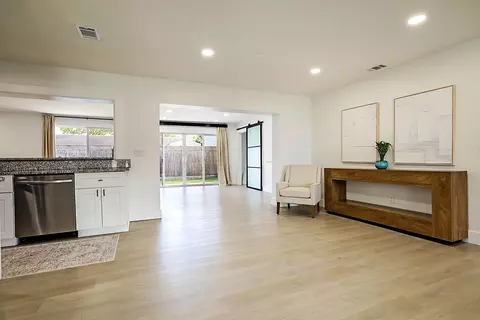 Living - 1851 SE Jackson St, Stuart, FL 34997 photo 6 of 8