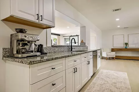 Kitchen - 1851 SE Jackson St, Stuart, FL 34997 photo 2 of 6
