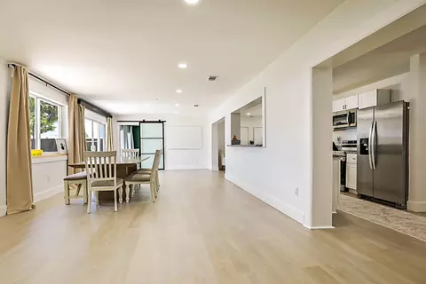 Dining - 1851 SE Jackson St, Stuart, FL 34997 photo 3 of 3