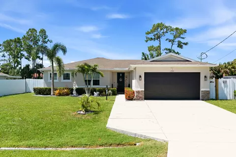 1386 SW Babcock Ave, Port Saint Lucie, FL 34953