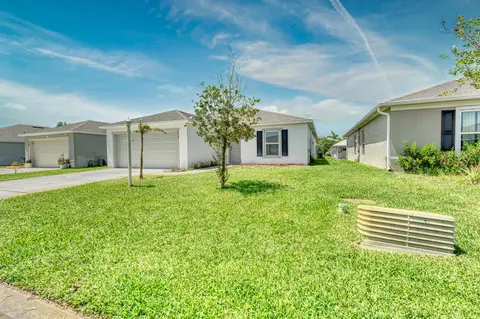 Exterior - 773 SE 25th Dr, Okeechobee, FL 34974 photo 1 of 9