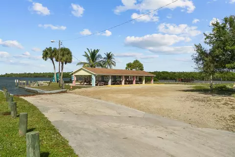 Exterior - 5216 SE Orange St, Stuart, FL 34997 photo 11 of 11