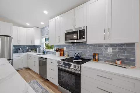 Kitchen - 5216 SE Orange St, Stuart, FL 34997 photo 7 of 7