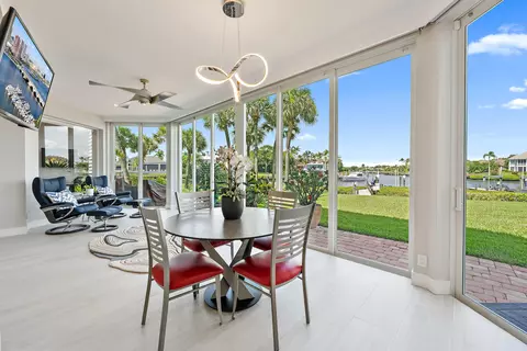Dining - 301 Captains Way, Jupiter, FL 33477 photo 3 of 7