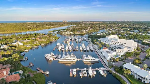 View/Area - 301 Captains Way, Jupiter, FL 33477 photo 5 of 9