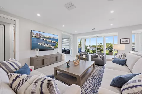 Living - 301 Captains Way, Jupiter, FL 33477 photo 1 of 3