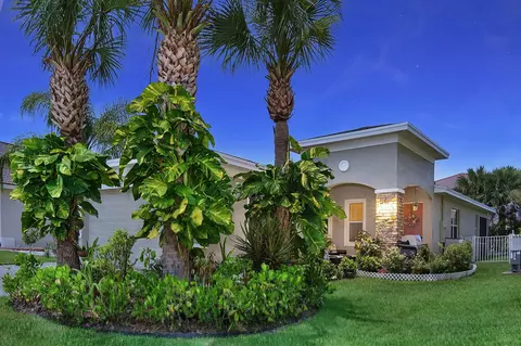 742 NW Leonardo Cir, Port Saint Lucie, FL 34986
