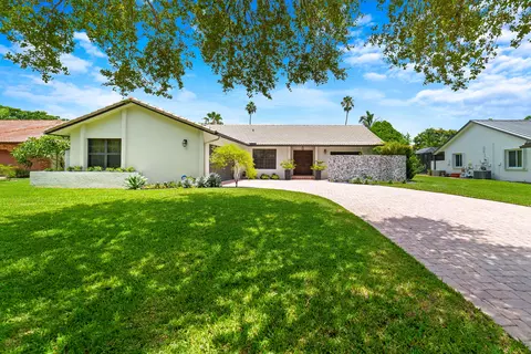 9235 NW 1st St, Coral Springs, FL 33071