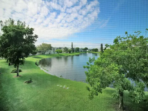 2017 Farnham N, Deerfield Beach, FL 33442