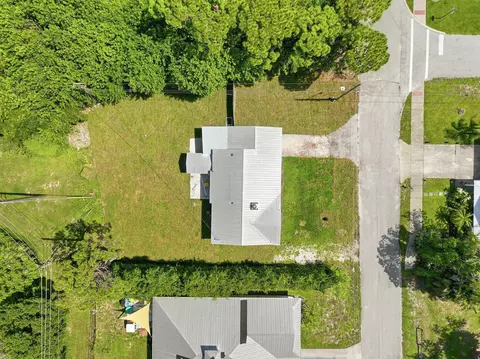 View/Area - 5926 SE Inez Ave, Stuart, FL 34997 photo 12 of 12