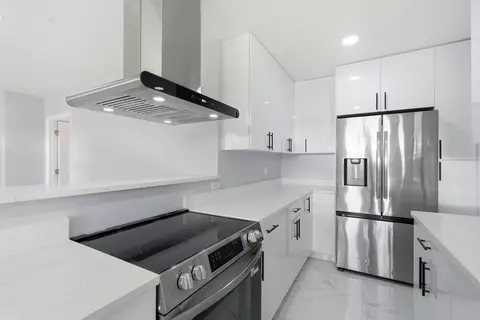 Kitchen - 5926 SE Inez Ave, Stuart, FL 34997 photo 2 of 3