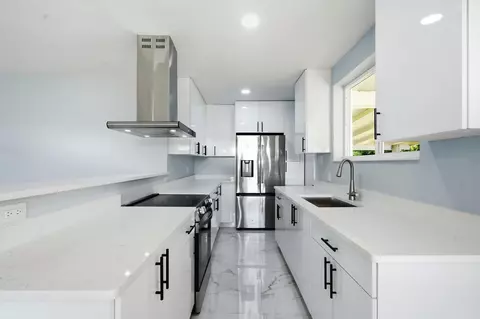 Kitchen - 5926 SE Inez Ave, Stuart, FL 34997 photo 1 of 3