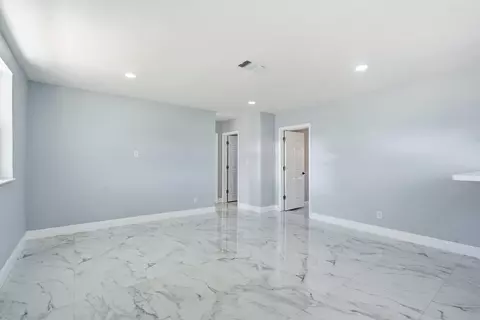 Living - 5926 SE Inez Ave, Stuart, FL 34997 photo 1 of 5