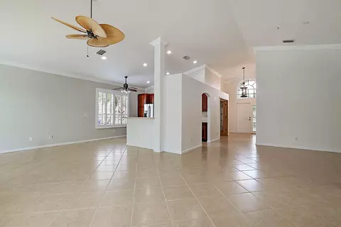 Living - 992 SE Westminster Pl, Stuart, FL 34997 photo 3 of 10