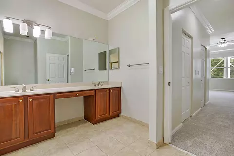 Entry Way - 992 SE Westminster Pl, Stuart, FL 34997 photo 2 of 3