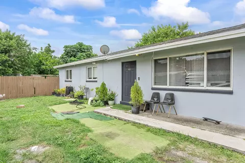 4116 Plumosa St, West Palm Beach, FL 33406